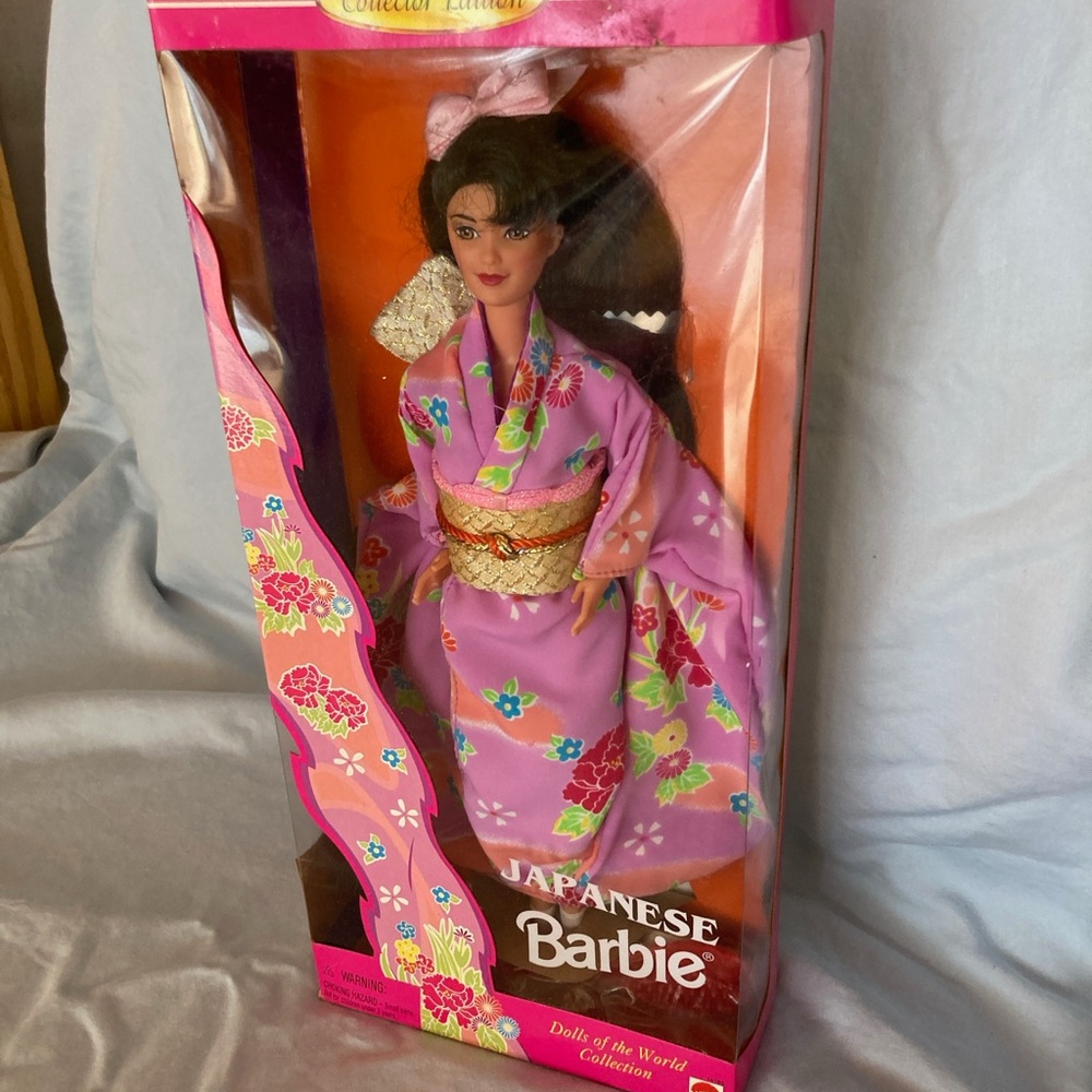 NWT Collector Edition Japanese Barbie